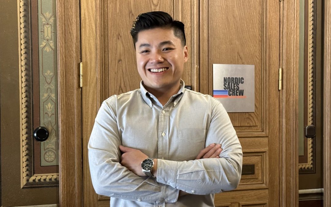 Matka ujosta nuoresta, menestyvän yrityksen perustajaksi – Tong Chengin Tarina Nordic Sales Crew:n perustamisesta  